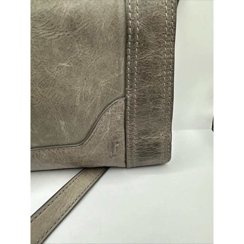 FRYE Taupe Leather MELISSA ZIP CROSSBODY Shoulder Bag - MSRP $198